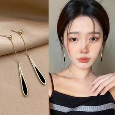 기질 블랙 귀걸이녀 2024 신형 폭발적인 수술 소수 독특한 귀선 귀걸이 기질 고급감 귀장식