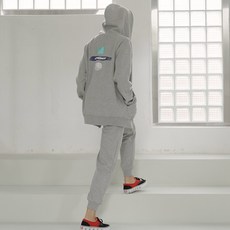 9fe27d19fe64d549ef36407c75e38095908cebfd52f0a8037ac404a5b5b1.jpg