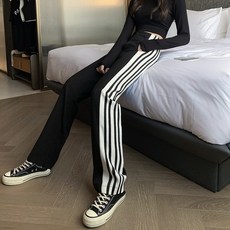 784f1198afbfa8bf876cc935b22cd7094518fb624bcb874ad8d037bed77b.jpg