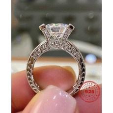 모사나이트반지