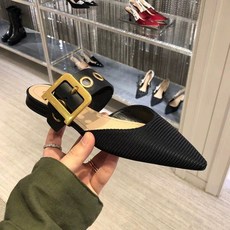스틸레토 뮬러백 버클장식 슬리퍼