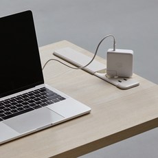 [데스커] 1인 노트북 책상 (빌트인 콘센트) 1200x600, 화이트+화이트