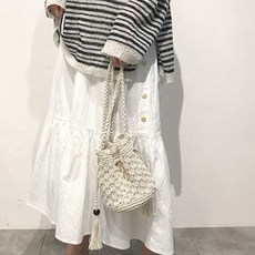 122052326e2c9aa882b41c2ee69a29e1a19e0806675d58ded119d5c29f9d.jpg