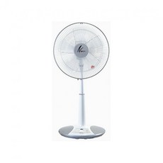 cd212f6f8be4271188f0da39a570db099ac566a1612cb0ef8a7f4f1f9155.jpg