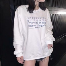 MM6 메종 마르지엘라 디지털 모자이크 스티치 크루넥 맨투맨 남녀공용 - 2컬러