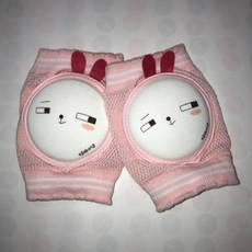 기어다니는아기무릎