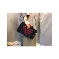 크리스찬루부탱클러치