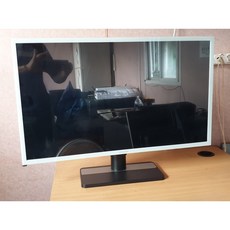 삼성32인치 초슬림형 LED 모니터, 사각받침대