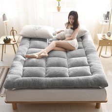 6ec7b8b53c92d15aef9470b481b979bbbb6ada5aa06873e5d24c4dc1faf3.jpg