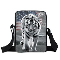 구찌타이거클러치