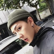 1+1 스타일 와치캡 남녀공용 패션모자 니트 연예인모자 등산 야외활동 멀티 컬러 숏비니
