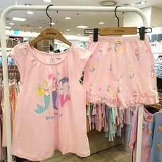 3bcf494df0b69588d11bbfa00a796df13b25006cd7fb995d7ef73c421af3.jpg