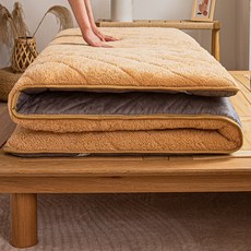  가정용 쿠션 도톰 램스울 매트리스 겨울 보온 침대 요 다다미 쿠션 숙소 미끄럼 방지 겨울철 두꺼운 매트리스  상품 이미지