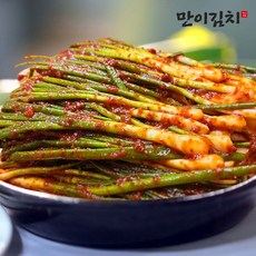 (만이식품) 100% 신안 천일염 사용/어머니 손 맛을 그대로 담은 알싸하고 깊은 감칠맛 국산 파김치 1kg, 1박스