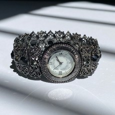 뱅글팔찌형시계