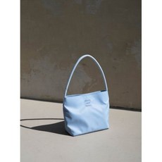 무쿠앤에보니 MUCU AND EBONY nearest bag 니어레스트 라이트블루