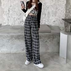 e2f9d48980ba92a89abce48be78bc9023cf977e88af4826d2e35d7cdaabf.jpg