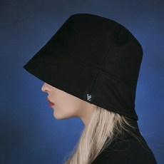 33c055015ad1d4250146c26ac8c21e0f09b363a8e40a81de450ebdb4aeec.jpg
