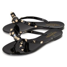 발렌티노락스터드