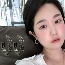 셀린 협력사 셀린주얼리SALLYN 사이코지만 괜찮아 서예지 화이트골드 크리스탈 엑티브 쉐입 후프이어링
