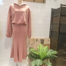 토모톰스 서면NC후드치마SETT20F8TP1003