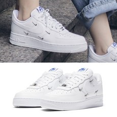 나이키 우먼 에어 포스 1 07 크롬스우시 메탈릭스우시 화이트 CT1990-100 NIKE AIR FORCE 1 07 LX