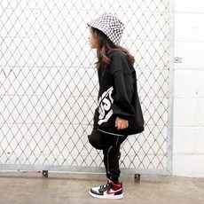 c22a593fb2b49b01a780088e7293f8772b7e50d6d1bf7ecd0250c90f0b41.jpg