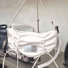 마뗑킴 하프셔링 리본 라운드 백 가방 BAG IN IVORY MK2411BG002MIV