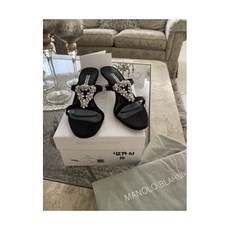 마놀로블라닉플랫