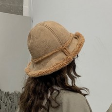 62759d3cdb677c1225db991eba488ab3ed8df44de64c505d31e0cdc69c4d.jpg
