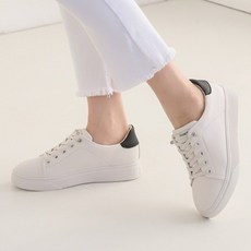 프랑스와나자르스니커즈