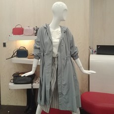 cb374850863932fa473faf358e6407d62fc7ac9096a469036b61a75b99cf.jpg
