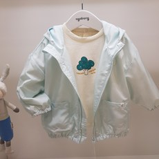 아가방 24 봄 베이비페어! 컬러가 참 예쁨이야 귀달이 후드 바람막이 점퍼! 부드러운 면 안감 보들보들하게 유아 바람막이 점퍼! 봄부터 여름까지 강추드림 외출복! 티셔츠별도