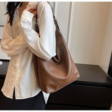 모모앤코 여성 부드러운 가죽 숄더백 직장인 편안한 데일리백