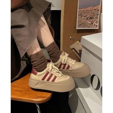 수지용 여성 키높이 스니커즈 4cm 봄운동화
