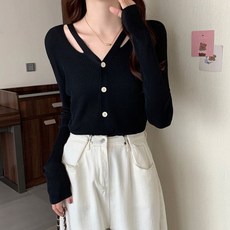 파운더스 브이넥 한여름 오브리 슬림핏 가디건 착용