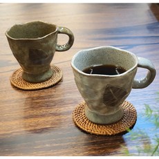 나뭇잎 핸드메이드 도자기 머그컵 선물용 커피머그잔 250ml 1P, 갈색, 1개