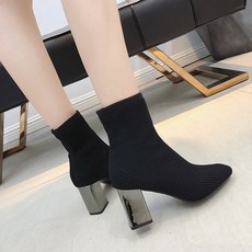 이끌림 꼼므뚜아 앵클 삭스부츠
