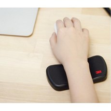 777bb88236501e2f067c9a000386fecca30ccd35805f7520e38c530b2b70.jpg