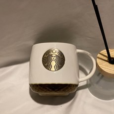 4dbcc0164082f94e8223fb7f6f0e32591dc86e0e3186d2a498514d1ed796.jpg