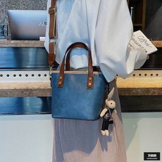 가바바 여자 가방 토끼인형이 달린 심플 배색 숄더백 G43553 +15000원 로또상품권 증정