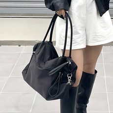 女式 Bruno Daily 尼龍旅行單肩包