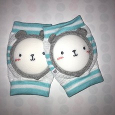 기어다니는아기무릎