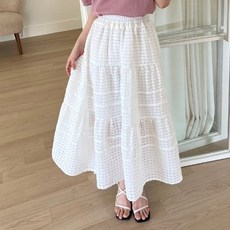 펀칭레이스스커트