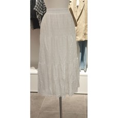 펀칭레이스스커트