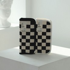 비온뒤온더테이블필통