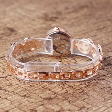 손목큐빅팔찌시계