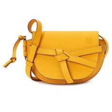 로에베게이트벨트백