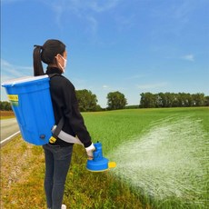 유압비료살포기