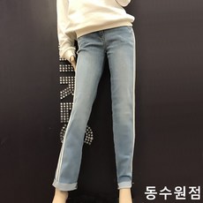f97805fccc872454abb38ef447f0d12571ebc6289bbf5c74783afe9333a7.jpg